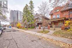 557 MARKHAM STREET Toronto