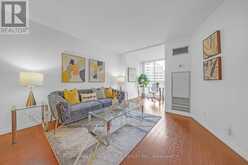 512 - 24 WELLESLEY STREET W Toronto