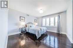 76 ABBEYWOOD TRAIL Toronto