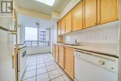 1515 - 8 HILLCREST AVENUE Toronto