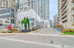 1515 - 8 HILLCREST AVENUE Toronto