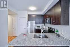 50 - 719 LAWRENCE AVENUE W Toronto