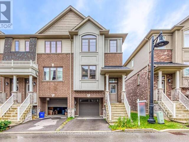 28 BARLEY LANE Hamilton Ontario