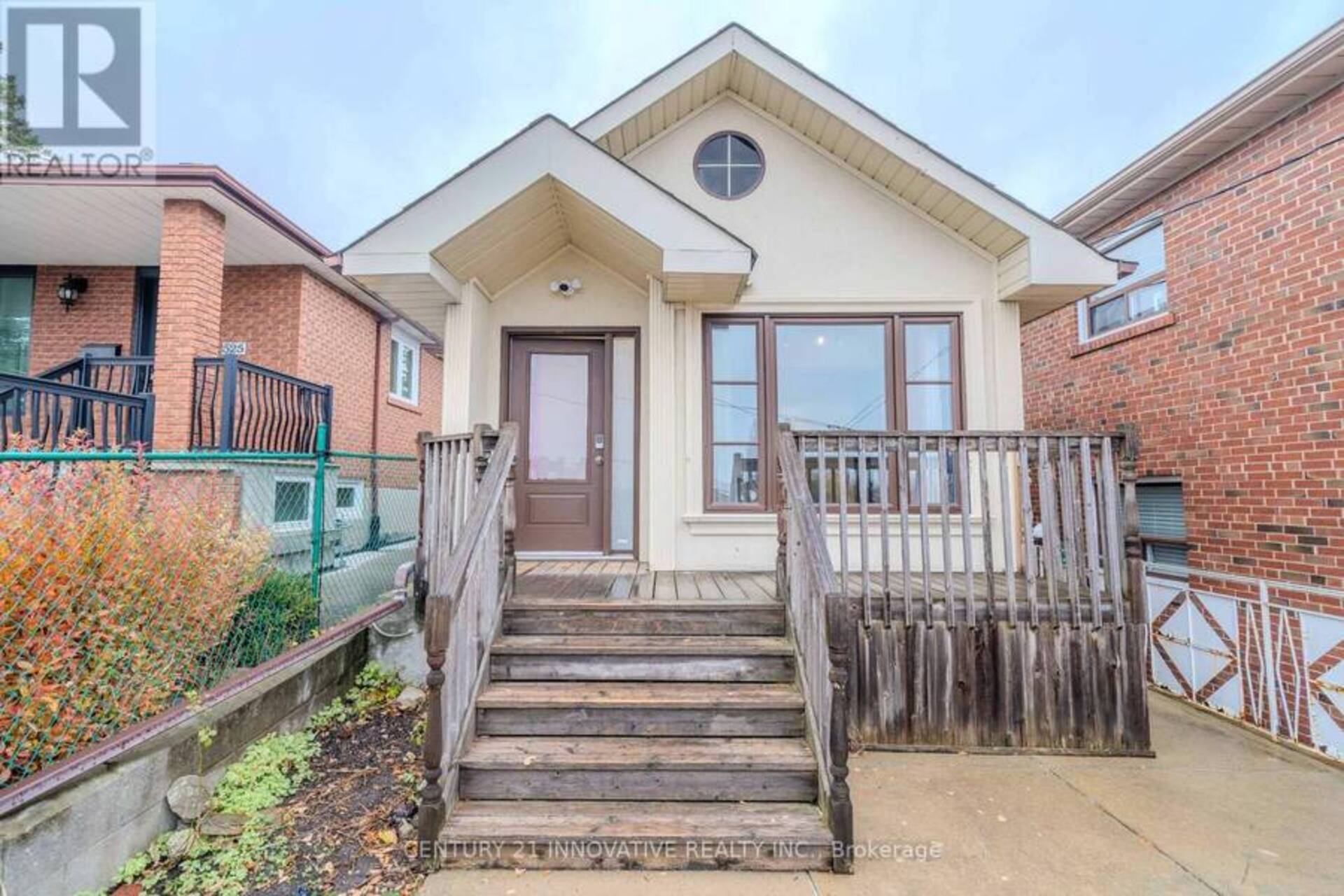 UPPER - 523 WESTMOUNT AVENUE Toronto