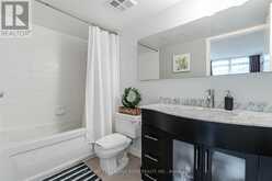 806 - 15 FORT YORK BOULEVARD Toronto