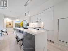 8 MANOR ROAD W Toronto