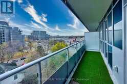 812 - 591 SHEPPARD AVENUE E Toronto