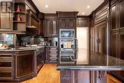 6 VERSAILLES COURT Toronto