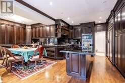 6 VERSAILLES COURT Toronto