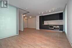 210 - 377 MADISON AVENUE Toronto