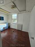 2ND FLR - 949 ST CLAIR AVENUE W Toronto