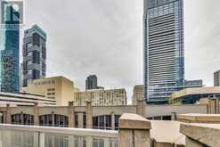 304 - 761 BAY STREET Toronto