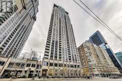 304 - 761 BAY STREET Toronto