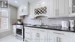 10 VIA CASSIA DRIVE Toronto