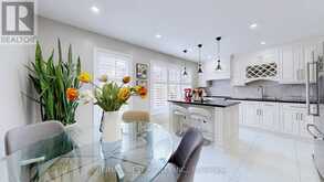 10 VIA CASSIA DRIVE Toronto