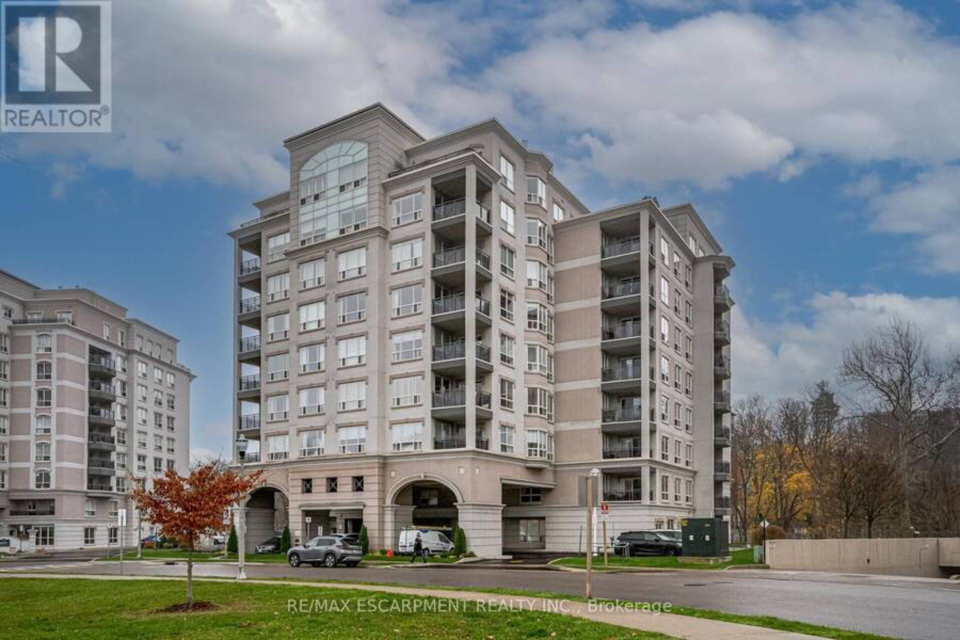 306 - 2000 CREEKSIDE DRIVE Hamilton