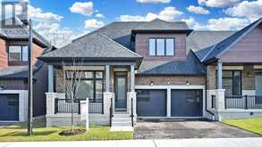 5 LOIS TORRANCE TRAIL Uxbridge