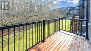 5 LOIS TORRANCE TRAIL Uxbridge