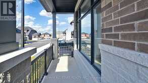 5 LOIS TORRANCE TRAIL Uxbridge