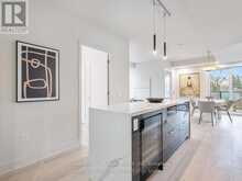 410 - 8 MANOR ROAD W Toronto