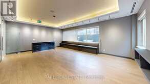 200 - 2828 BATHURST STREET Toronto