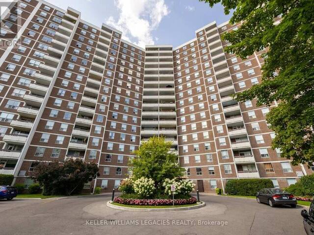 618 - 20 EDGECLIFF GOLFWAY Toronto Ontario