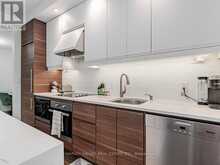 415 - 23 GLEBE ROAD W Toronto