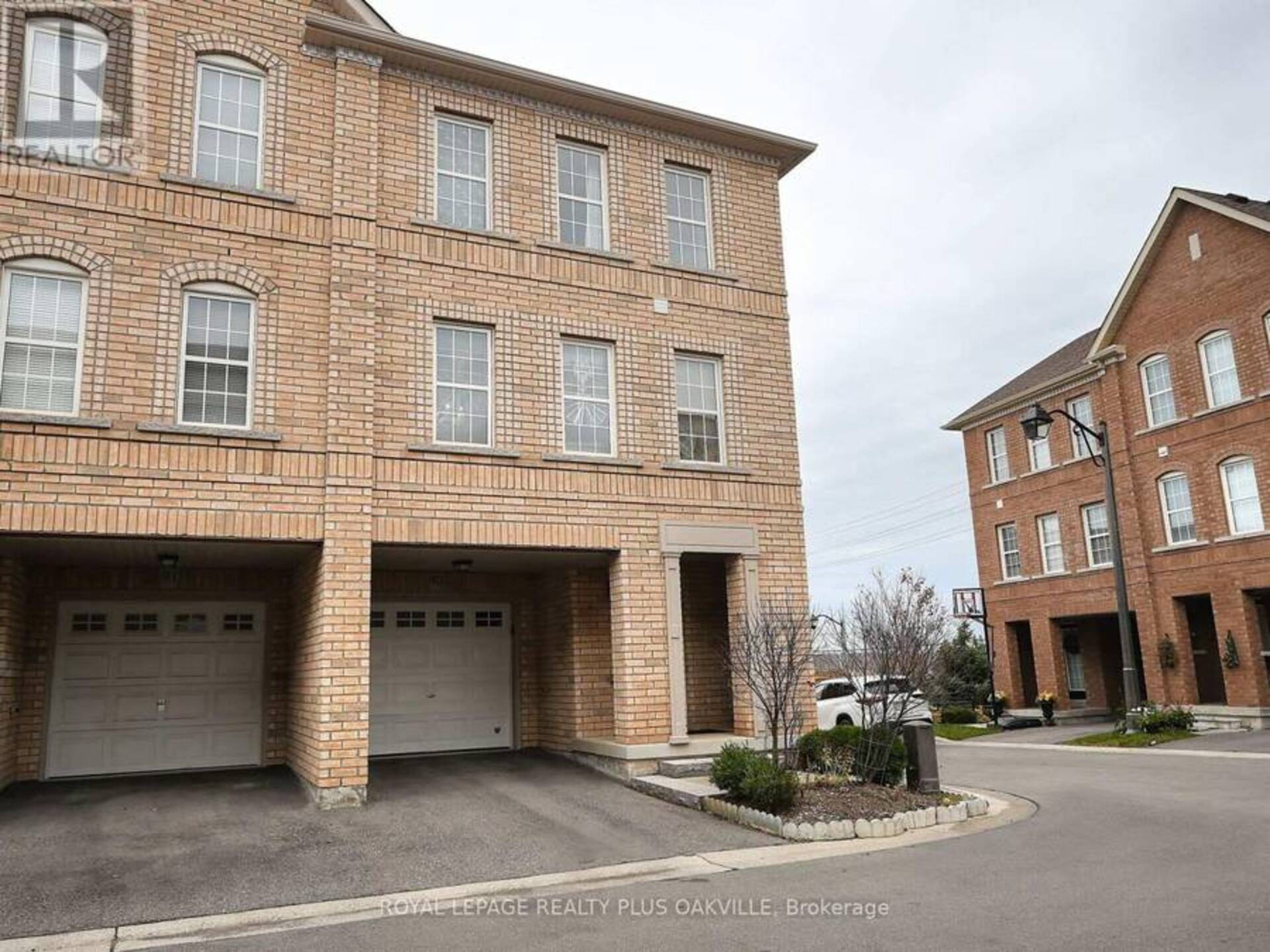 90 - 2280 BARONWOOD DRIVE Oakville