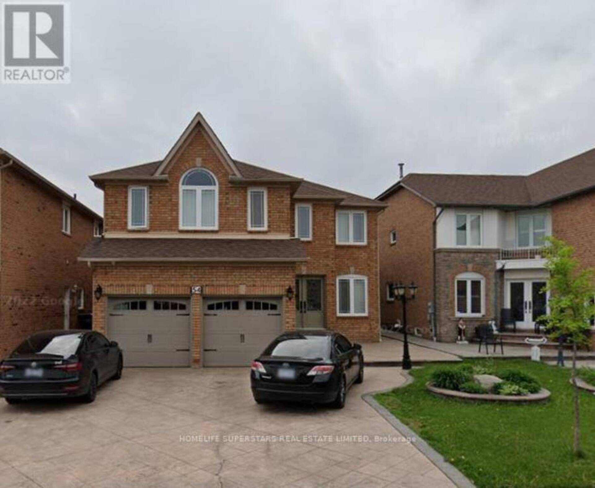 54 HOLLYBUSH STREET Brampton