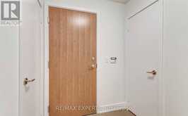 450 - 20 SHORE BREEZE DRIVE Toronto