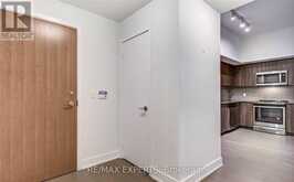 450 - 20 SHORE BREEZE DRIVE Toronto