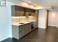 #605 - 17 BATHURST STREET Toronto