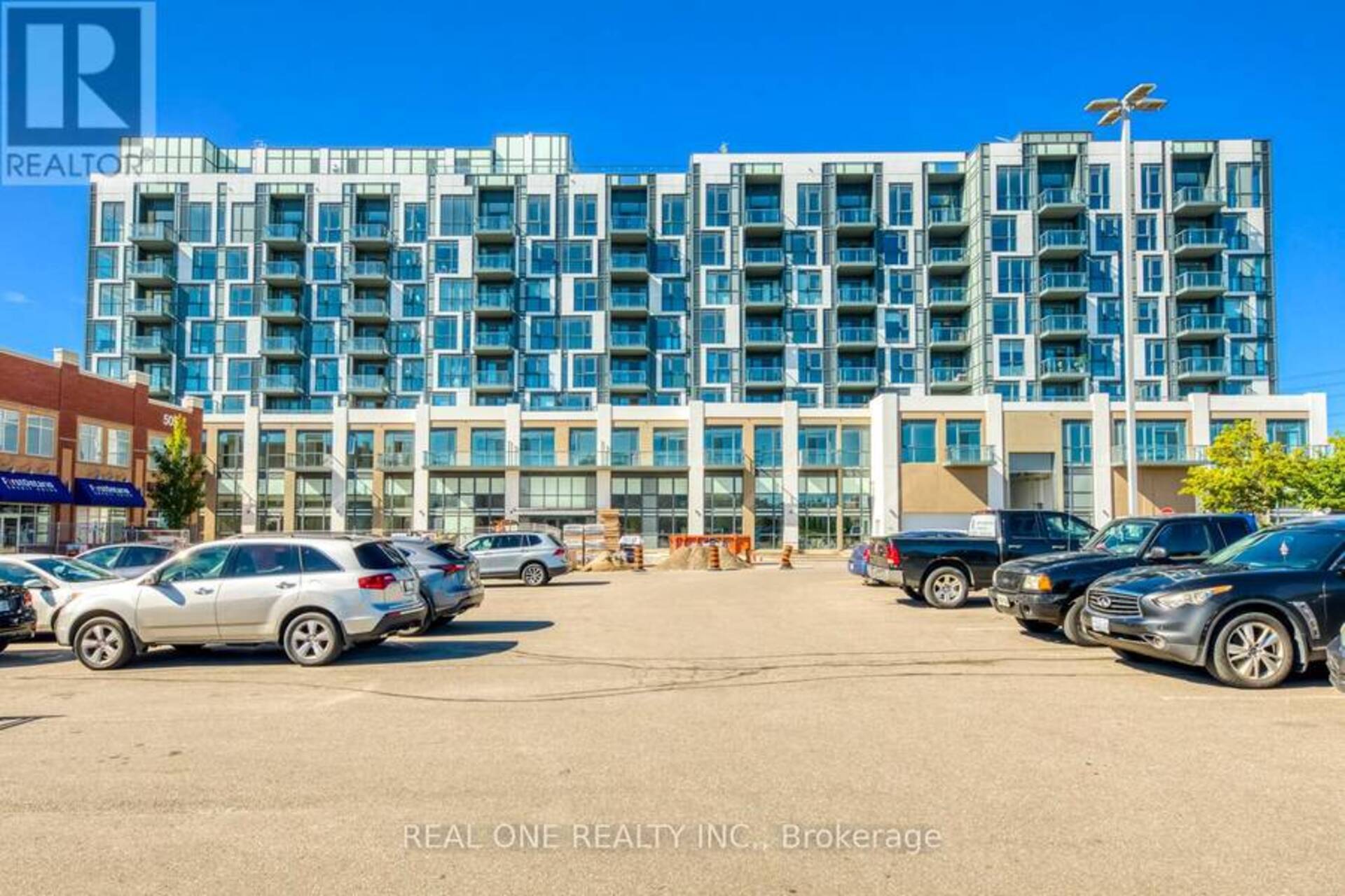 812 - 509 DUNDAS STREET W Oakville