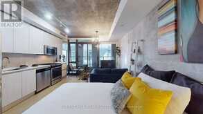 415 - 111 BATHURST STREET Toronto