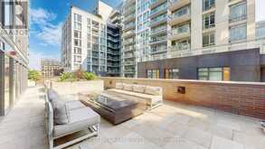 415 - 111 BATHURST STREET Toronto