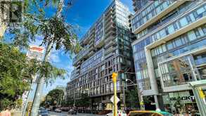 415 - 111 BATHURST STREET Toronto