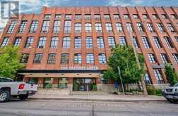 118 - 43 HANNA AVENUE Toronto