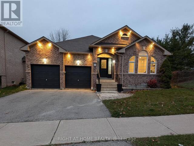 16 IMPERIAL CROWN LANE Barrie Ontario