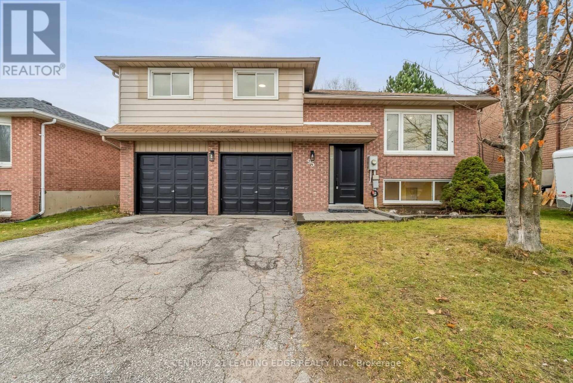 95 WOODSIDE DRIVE Orillia