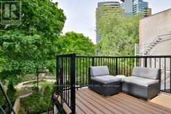 RM 1 - 76 SCOLLARD STREET Toronto