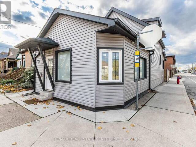 195 TRAGINA AVENUE N Hamilton Ontario