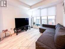 N2202 - 7 GOLDEN LION HEIGHTS Toronto