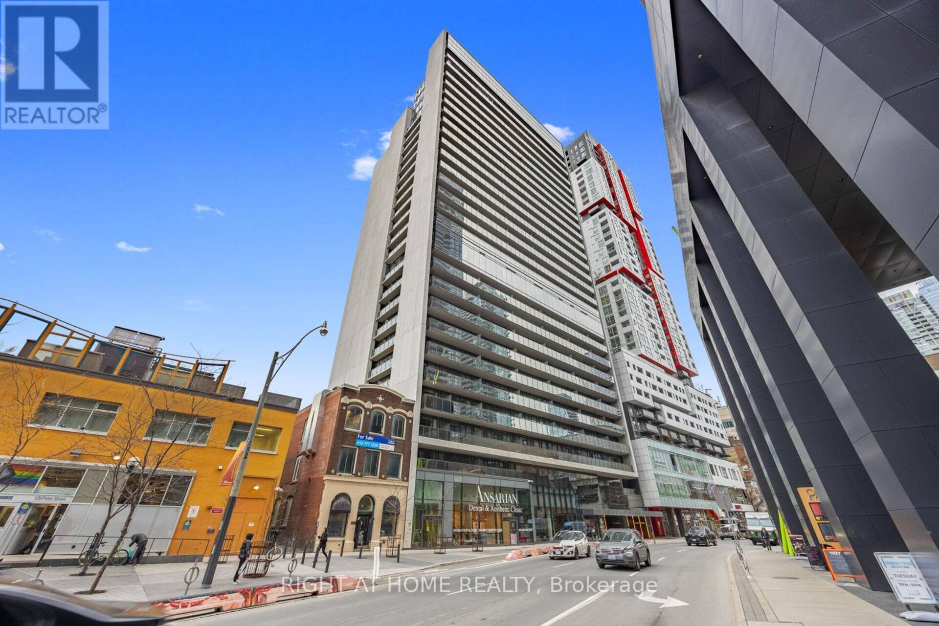 516 - 330 RICHMOND STREET W Toronto