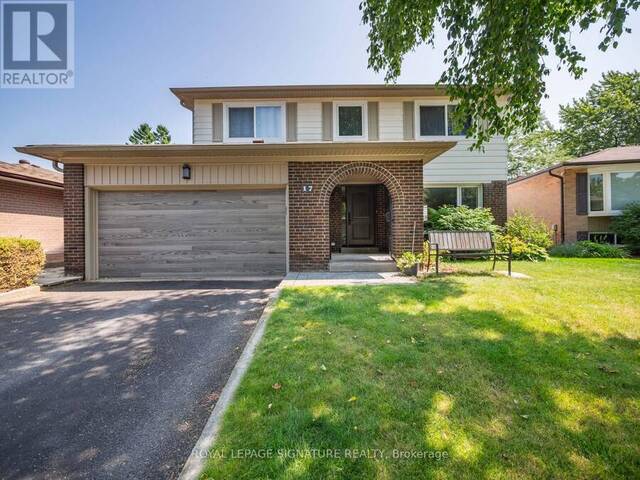 17 CHAPAIS CRESCENT Toronto Ontario