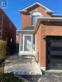 835 STONEBRIDGE AVENUE Mississauga