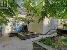 123 - 71 MCCAUL STREET Toronto