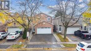 8 HUMMINGBIRD COURT Brampton