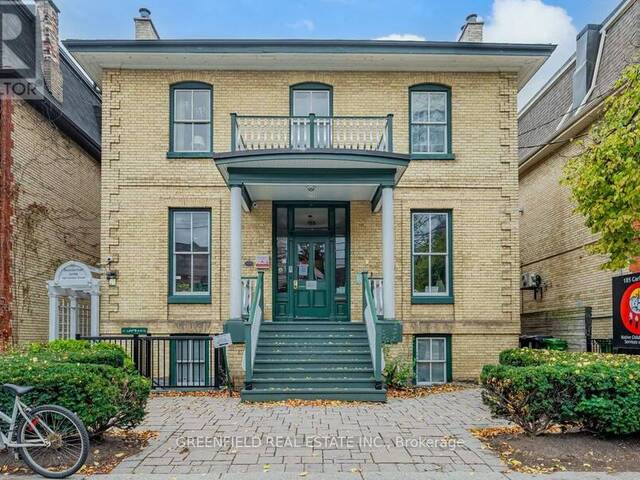 3 - 185 CARLTON STREET Toronto Ontario