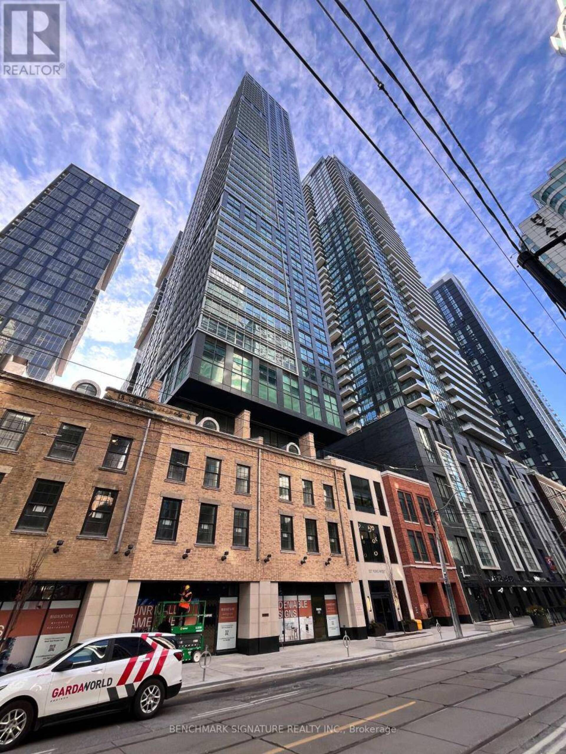 3504 - 327 KING STREET W Toronto