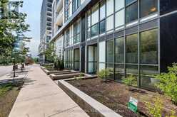 TH104 - 70 ANNIE CRAIG DRIVE Toronto